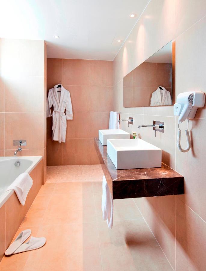 Gold Lagoon Kosher Hotel Paphos Extérieur photo