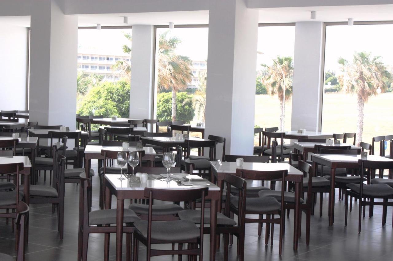 Gold Lagoon Kosher Hotel Paphos Extérieur photo
