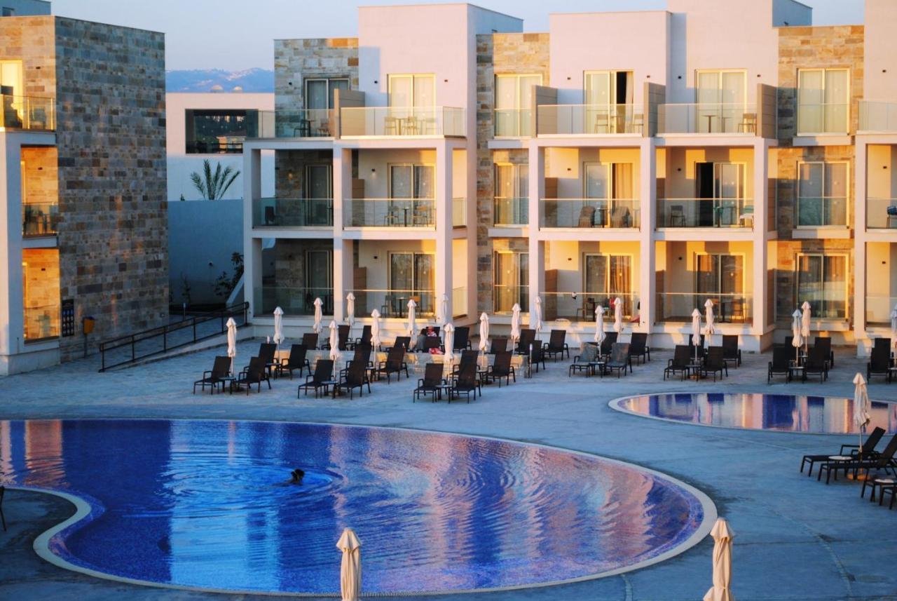 Gold Lagoon Kosher Hotel Paphos Extérieur photo